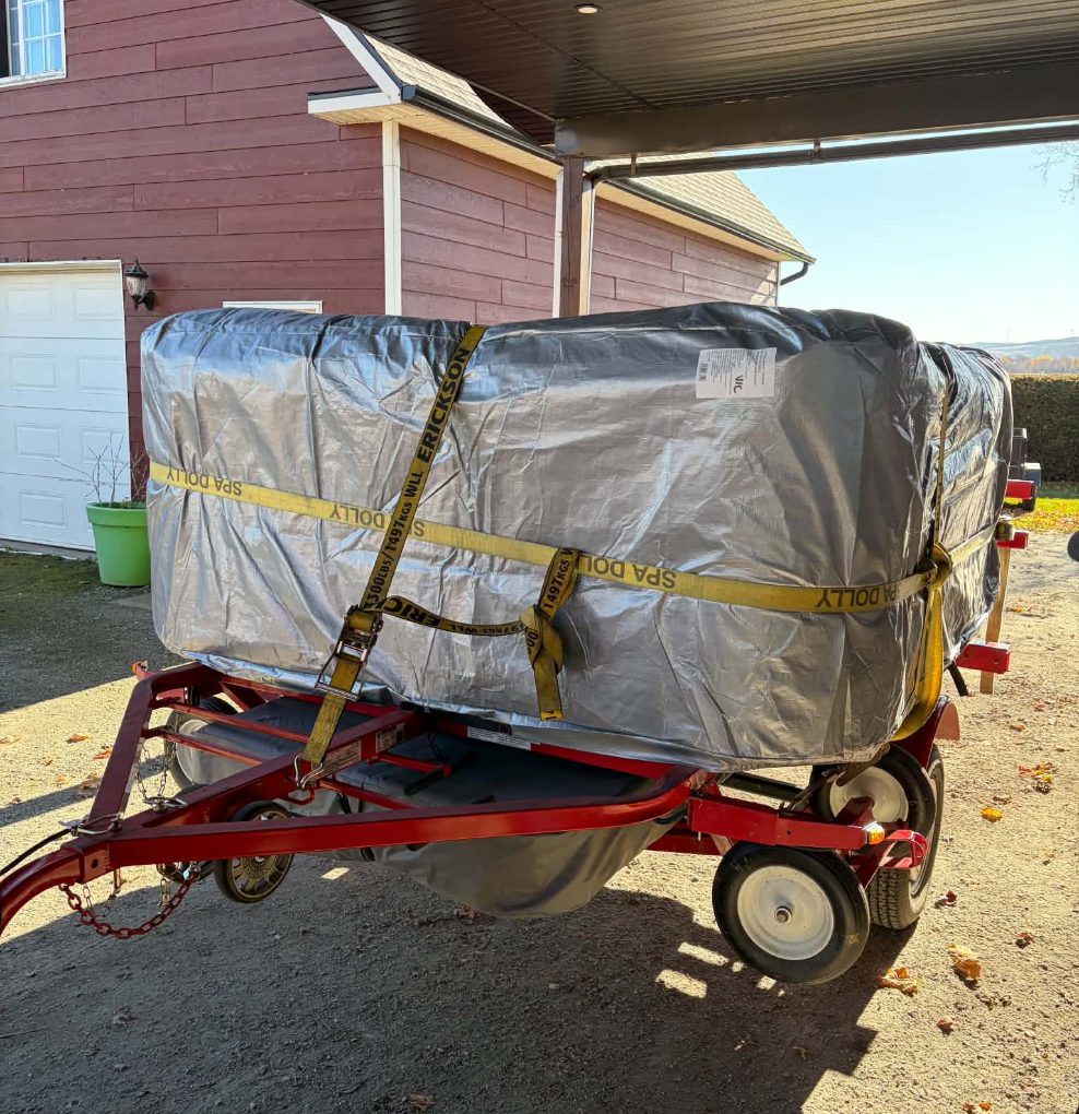 Wooden hot tub on the Davidson hot tub trailer