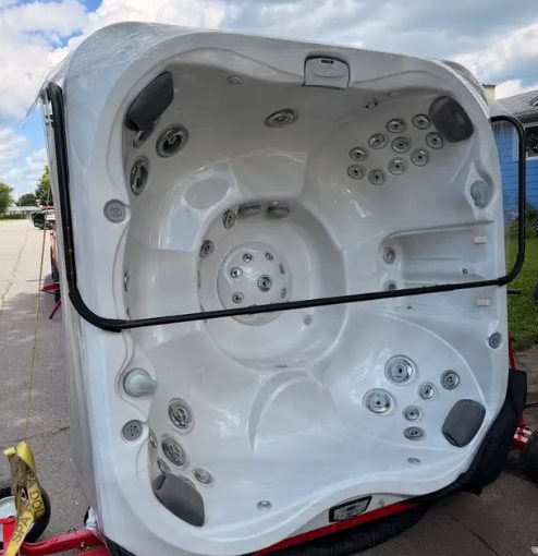 Hot tub seen from above during transport
